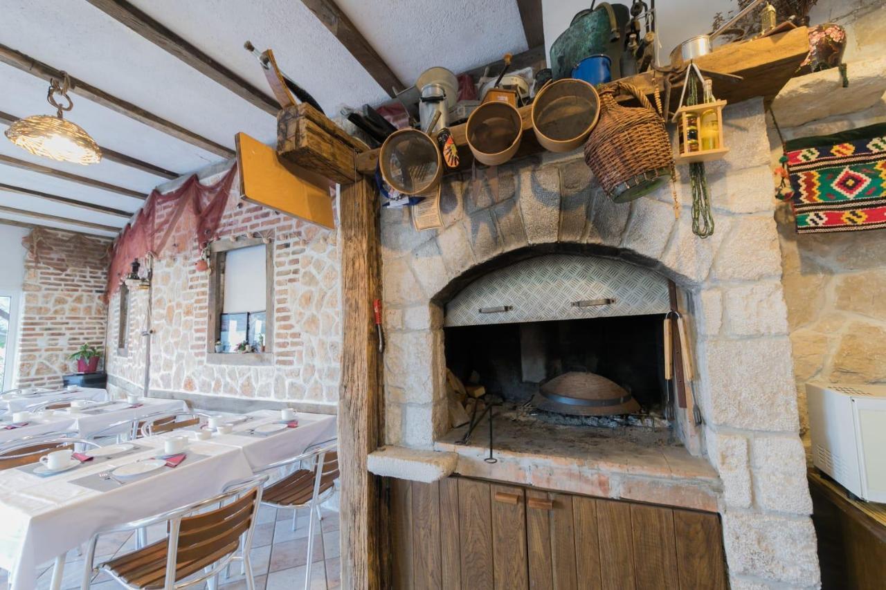 Mb Bed&Breakfast Pag Town Buitenkant foto