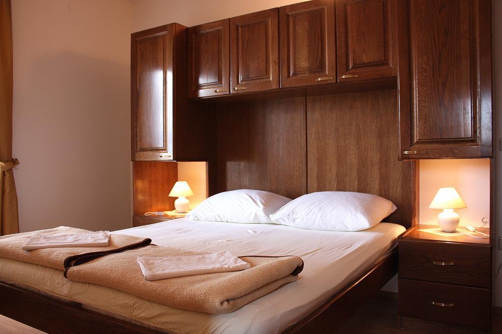 Mb Bed&Breakfast Pag Town Buitenkant foto
