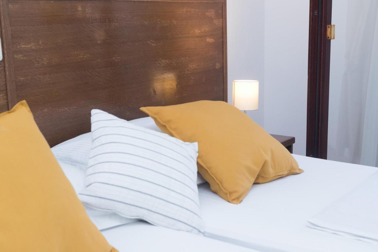 Mb Bed&Breakfast Pag Town Buitenkant foto
